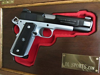 1911 with window grips